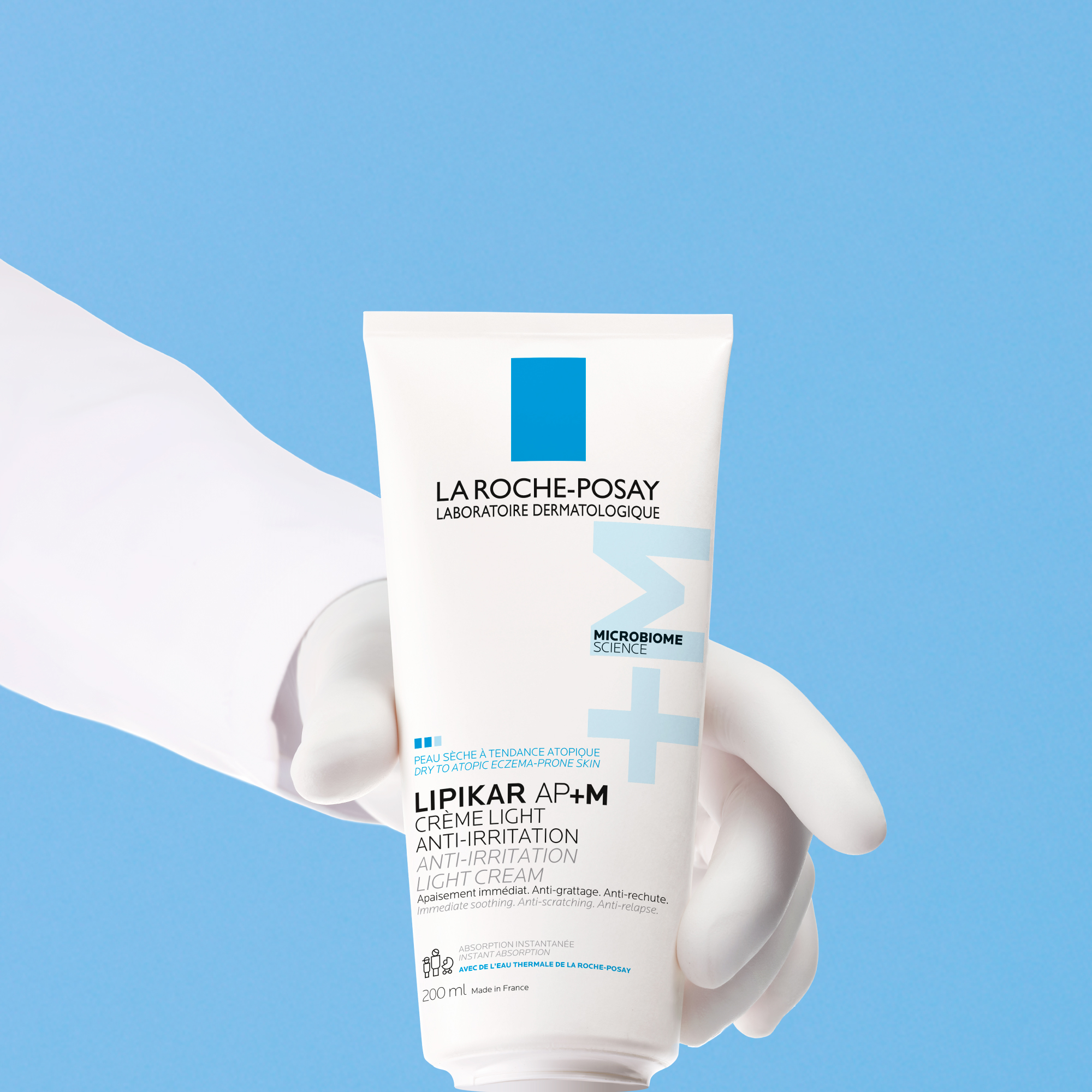 LRP Lipikar Baume AP+M Light Eco, lahki balzam s trojnim delovanjem (200 ml)