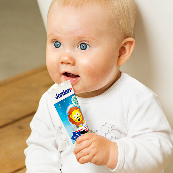Jordan Kids, zobna pasta za otroke 0-5 let (500 ppm F) - 50 ml