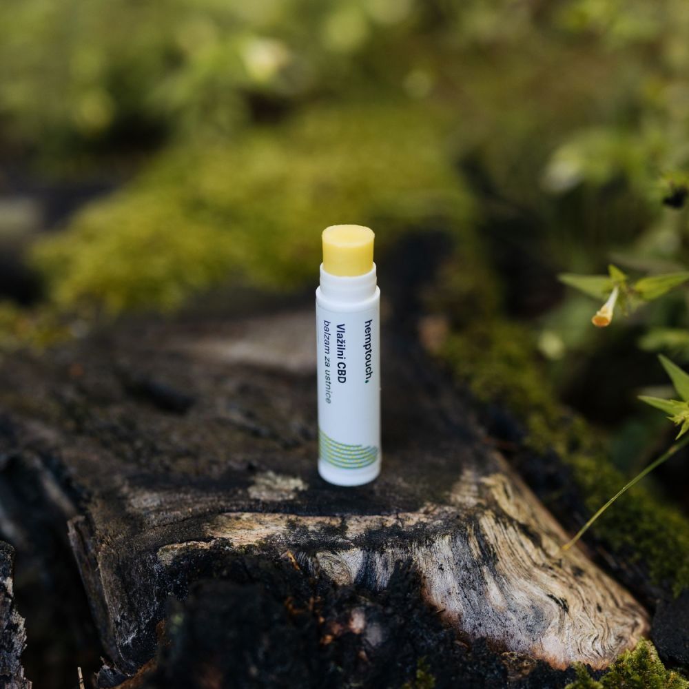 Hemptouch, vlažilni CBD balzam za ustnice (4,5 ml)