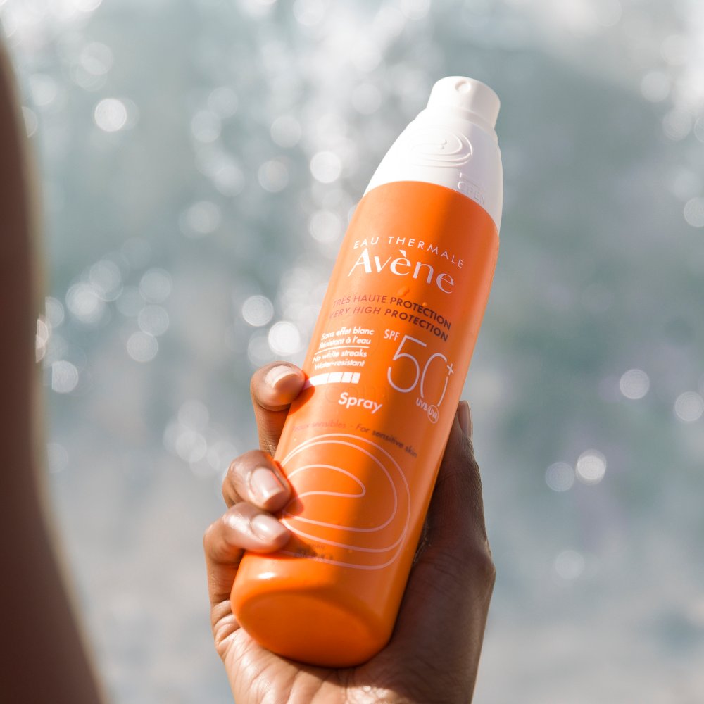 Eau Thermale Avene Sun pršilo z zelo visoko zaščito pred soncem ZF 50+ (200 ml) 