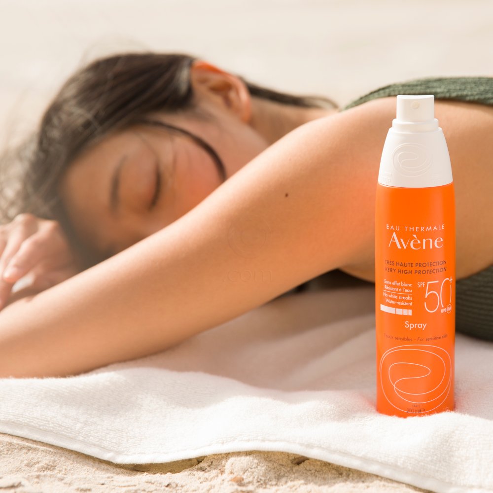  Eau Thermale Avene Sun pršilo z zelo visoko zaščito pred soncem ZF 50+ (200 ml) 