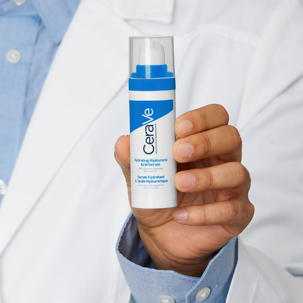 CeraVe, vlažilni serum s hialuronsko kislino (30 ml)