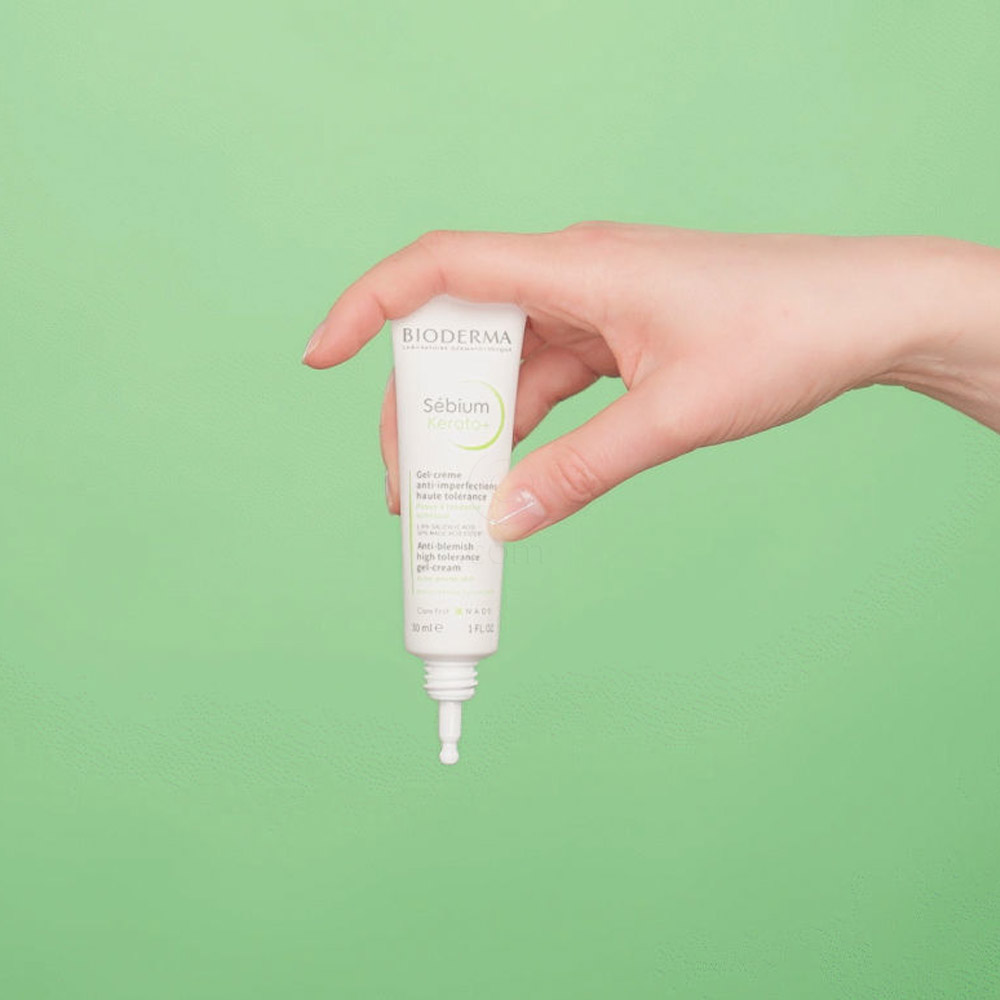 Bioderma Sebium Kerato+, visoko tolerančna krema za kožo nagnjeno k aknam (30 ml)