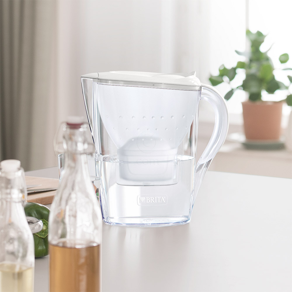 Brita Marella Cool, vrč za filtriranje vode - bele barve (2,4 l)