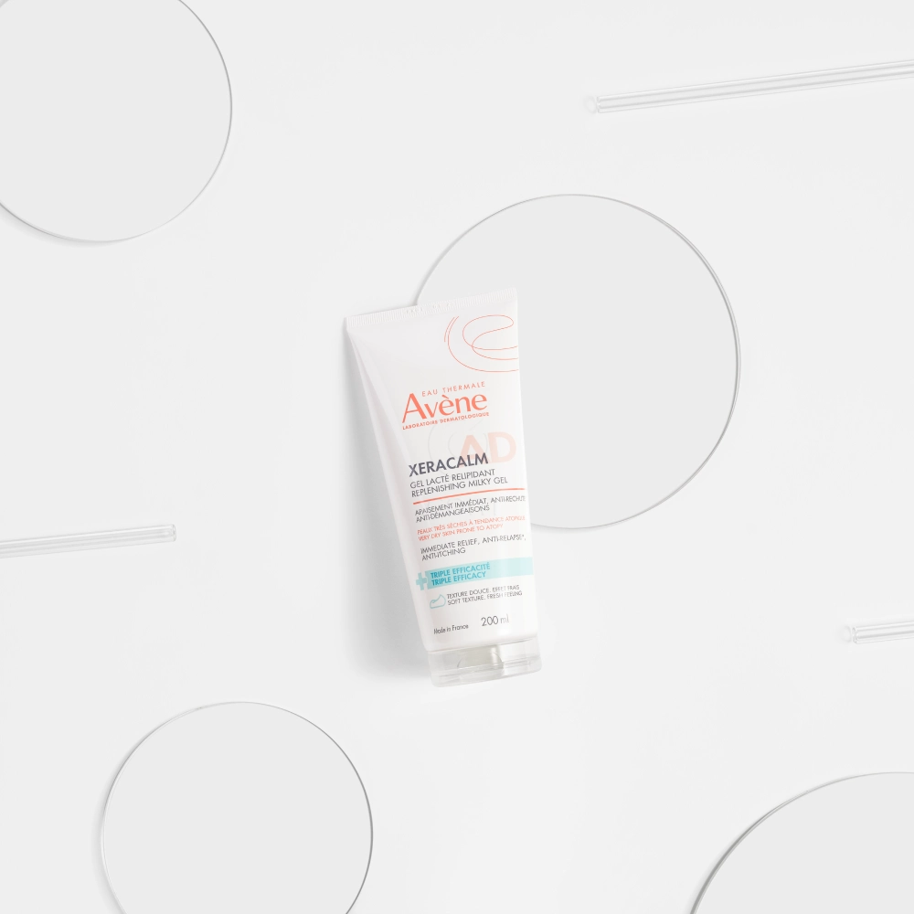 Avene XeraCalm A.D, mlečni gel za obnovo lipidov (200 ml)