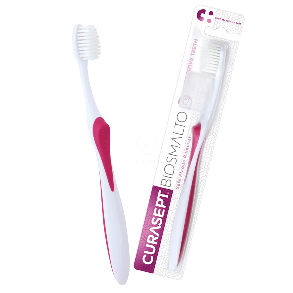 Curasept Biosmalto Sensitive, zobna ščetka (1 kos)