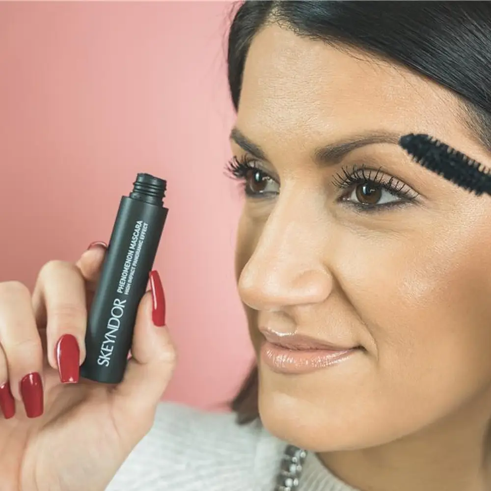 Skeyndor Phenomenon, maskara za volumen z učinkom umetnih trepalnic (14 ml)